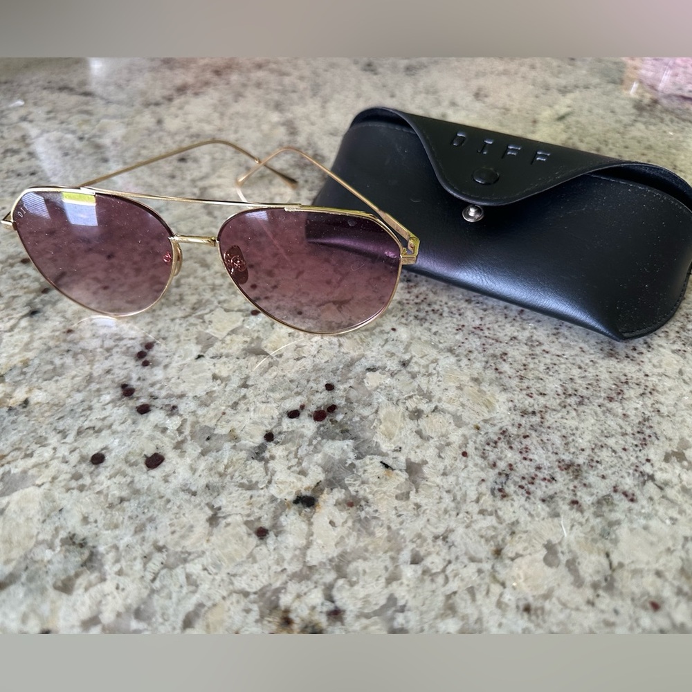 Diff Dash Sunglasses - image 1